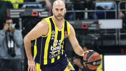 Nick Calathes’e Resmi Veda