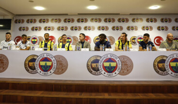 Fenerbahçe Yeni Transferleri Tanıttı