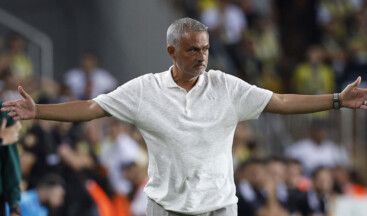 Mourinho’dan Taraftara Sitemli Teşekkür