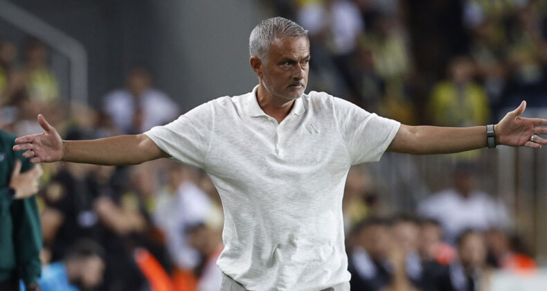 Mourinho’dan Taraftara Sitemli Teşekkür