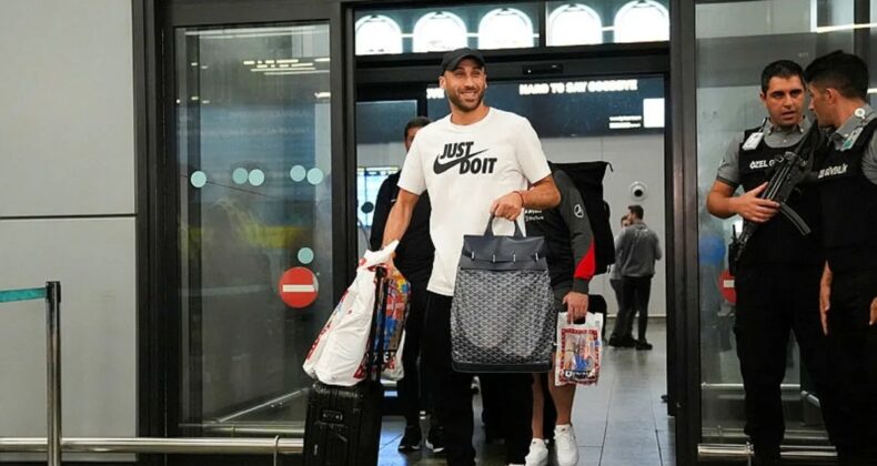 Fenerbahçe, Cenk Tosun’u resmen açıkladı