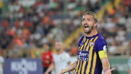 Caner Erkin Fenerbahçe’ye geri dönecek mi?