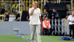 Mourinho’ya İlk Maçında İlk Sarı Kart!