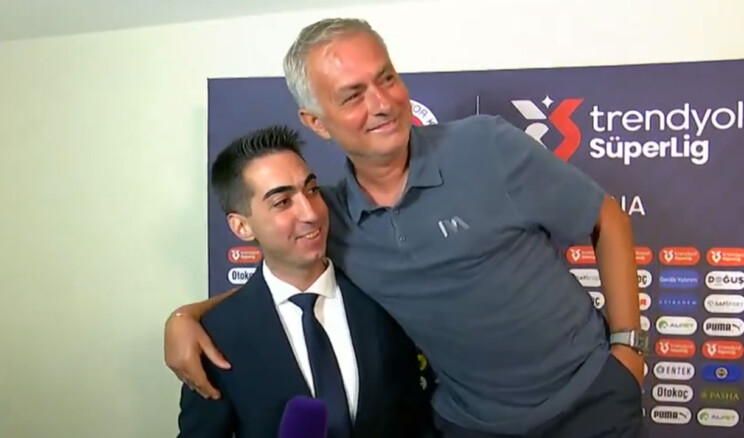 Jose Mourinho ile Muhabir Arasındaki Boy Şakalaşması